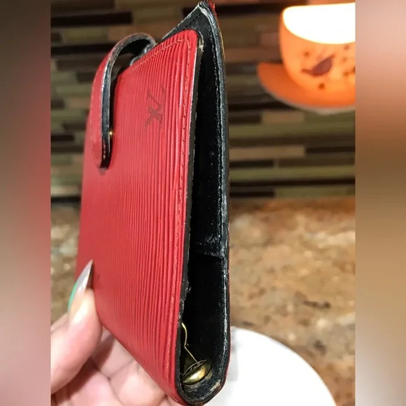 LOUIS VUITTON Epi Leather Agenda/ Notebook Cover- Red 🤩🔥❤️